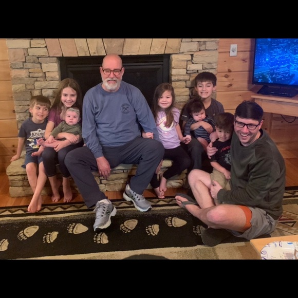 Meet your Posher, Dennis - Picture 4 of 7